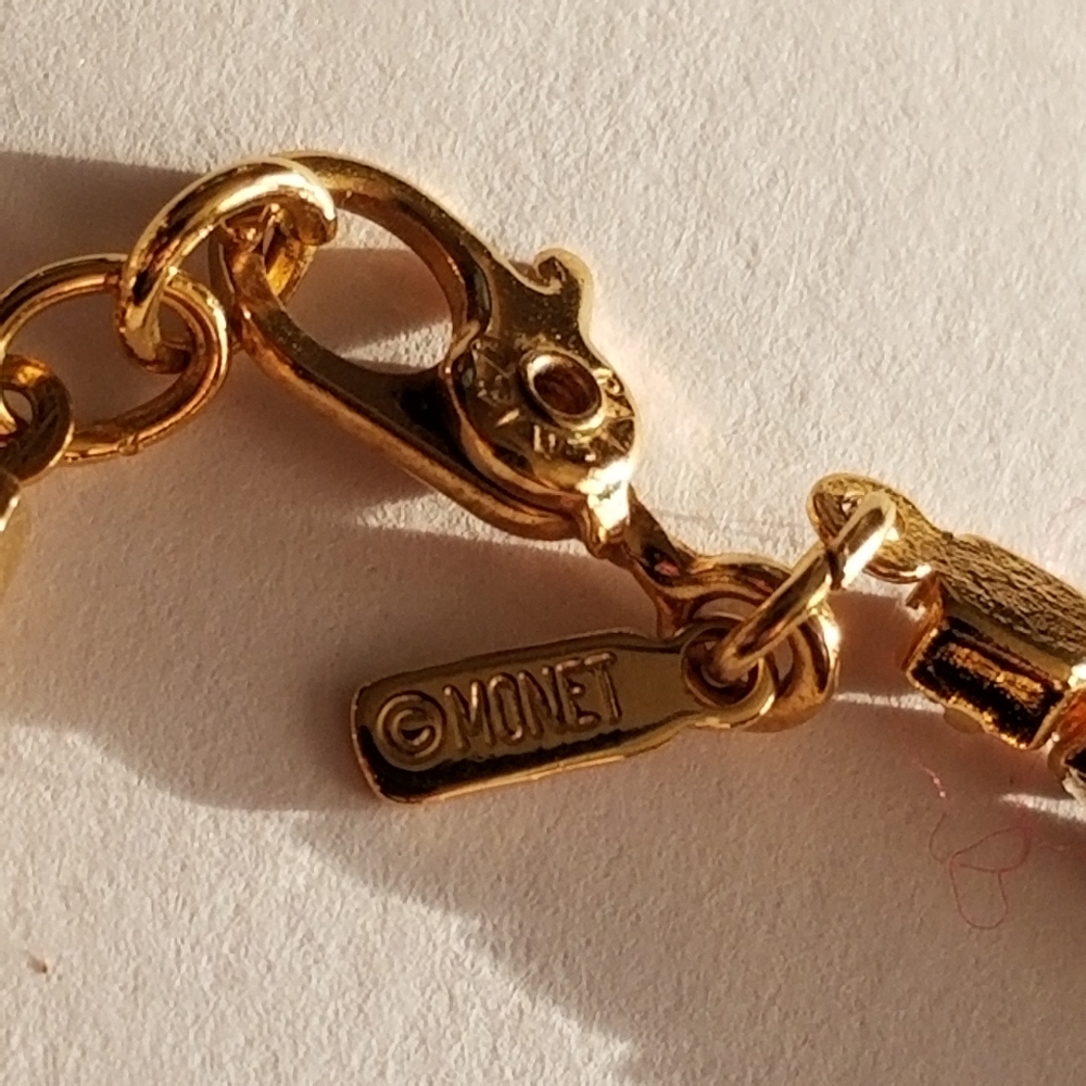 Vintage Monet necklace clear rhinestones gold tone metal - Picture 15 of 17